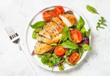 Zinc – Is it one of the best supplements for all round health? Chicken fillet with salad